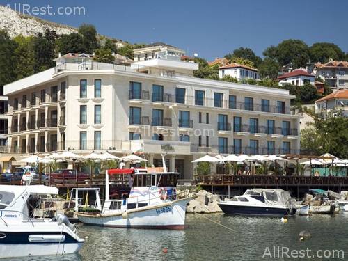 Mistral Hotel 